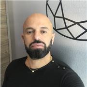 Docteur en Droit et très cultivé je saurai aider et faire progresser des étudiants en situation d'échec